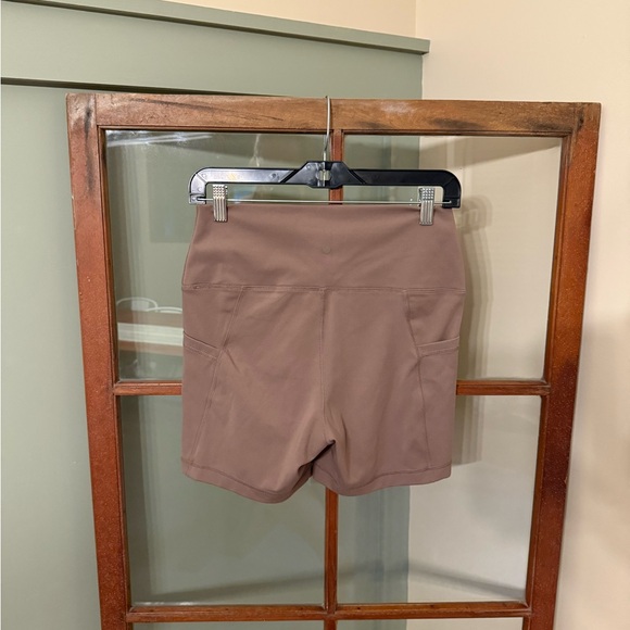 Yogalicious Tan Bike Shorts - Picture 2 of 3